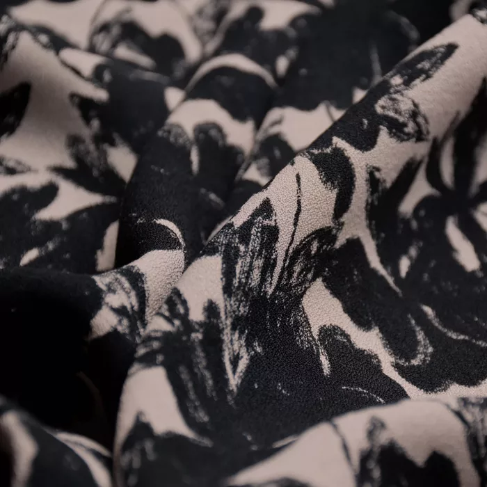 Tissu crêpe de viscose - Midnight garden – Image 3